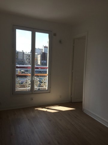 Vente Appartement  2 pièces - 26m² 75018 Paris